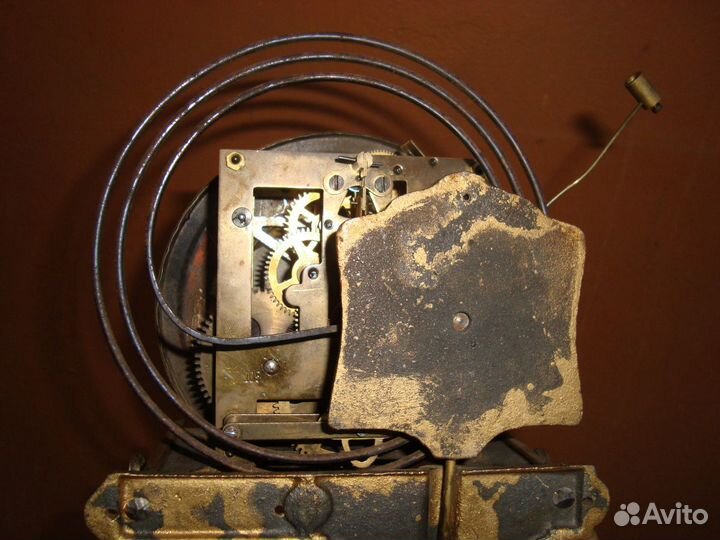 Часы антикварные настенные с боем Le Roi a Paris