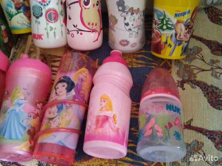 Стаканы, бутылочки, поильник Avent