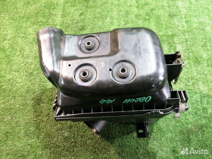 Корпус воздушного фильтра Toyota Corolla Axio