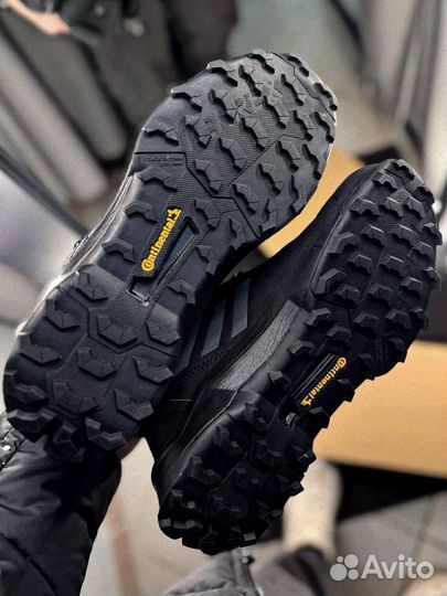 Кроссовки мужские р.41