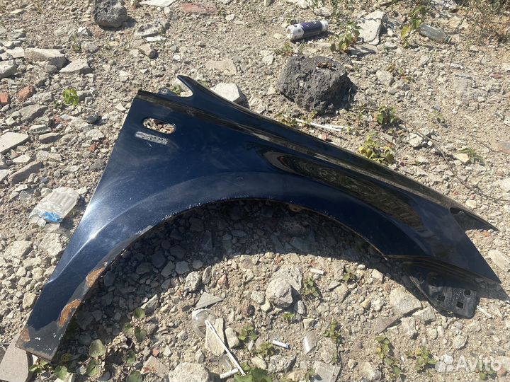 Крыло переднее правое на volkswagen polo