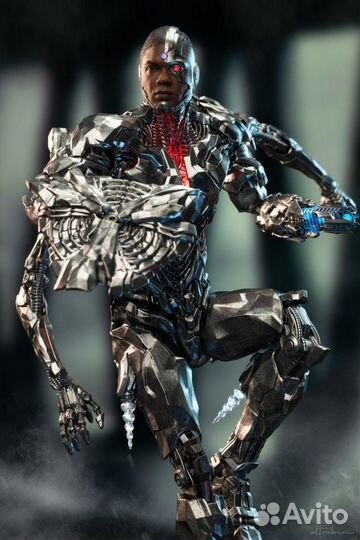 В наличии Hot Toys Cyborg