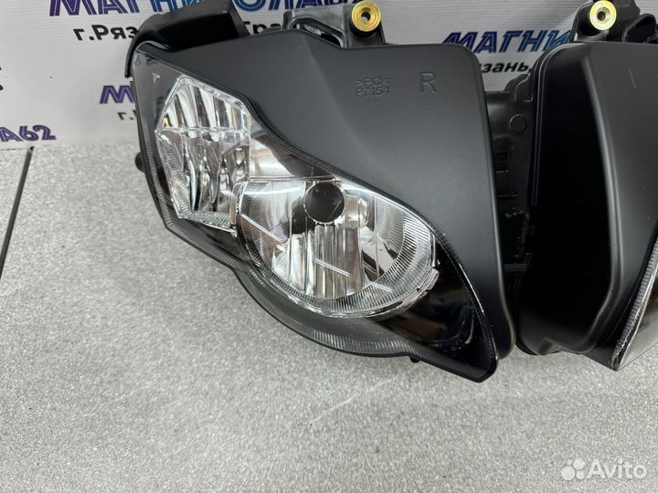 Фара Honda CBR1000RR 2008 - 2012