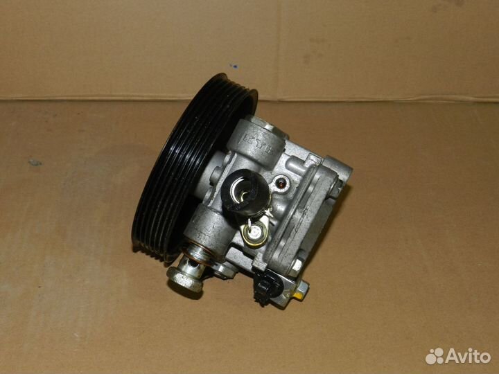 Гур Mitsubishi Outlander XL 2006-2012 4b11