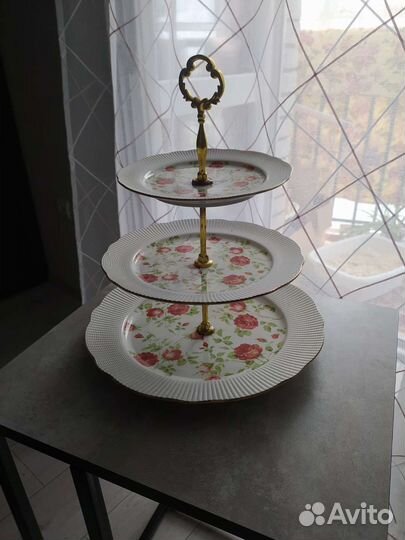 Ваза трехярусная