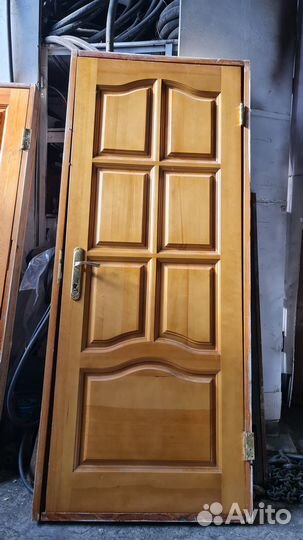 Двери из массива сосны