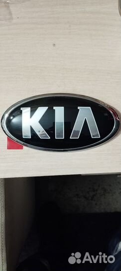 Шильдик логотип kia