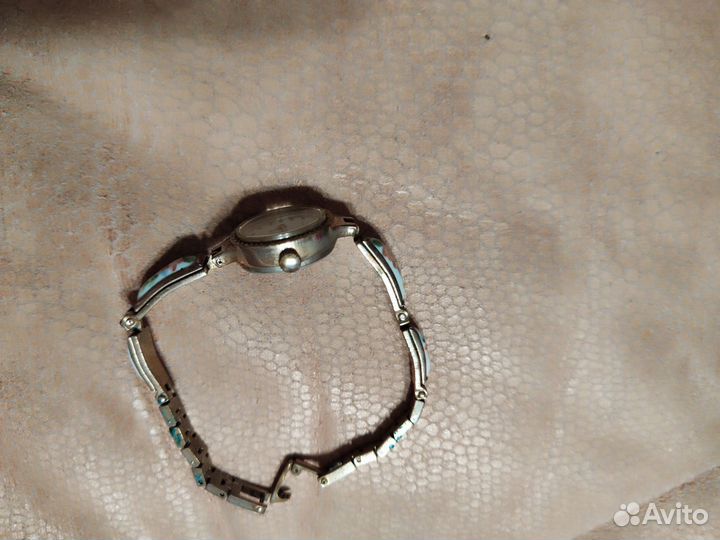 Часы наручные женские чайка СССР