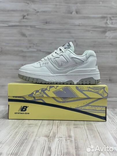 Женские Кроссовки New Balance 550