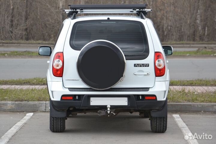 Фаркоп съемный квадрат Chevrolet niva с 2009