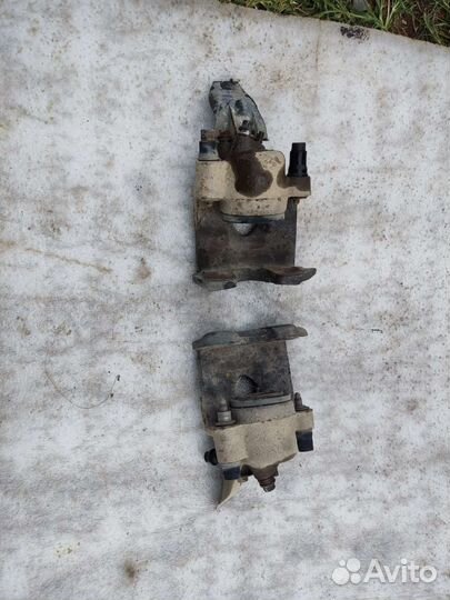 Вилка перед на Фольксваген Поло 3 правый