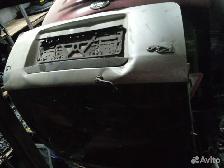 Крышка багажника кия рио1