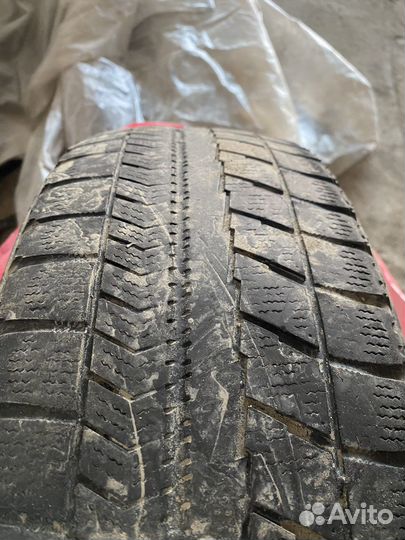 Bridgestone Blizzak VRX 185/60 R15 84H