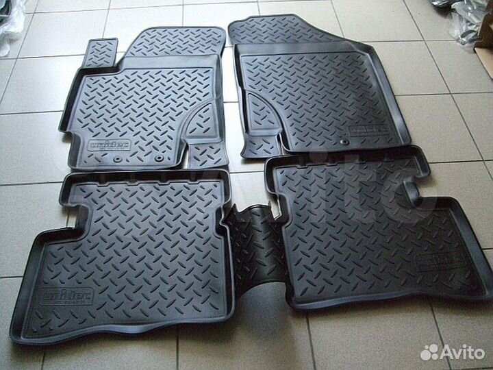 Коврики в салон с бортиком модельные