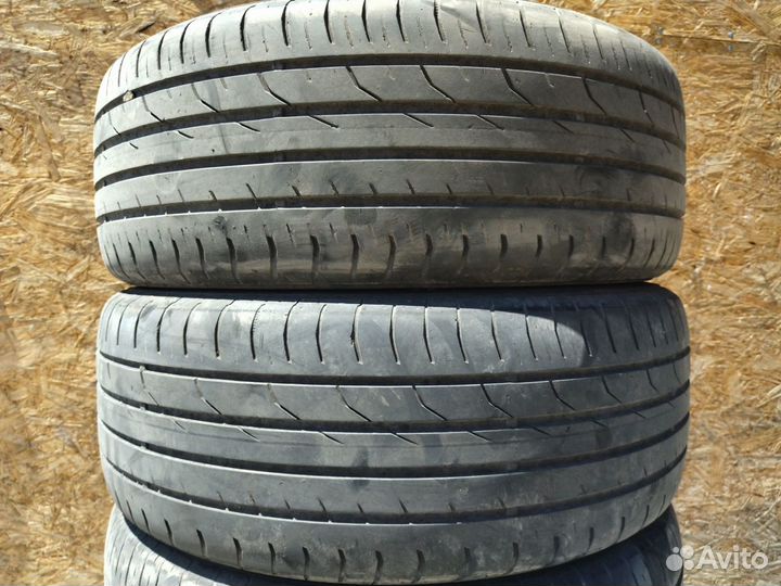 Continental ContiPremiumContact 5 215/55 R17