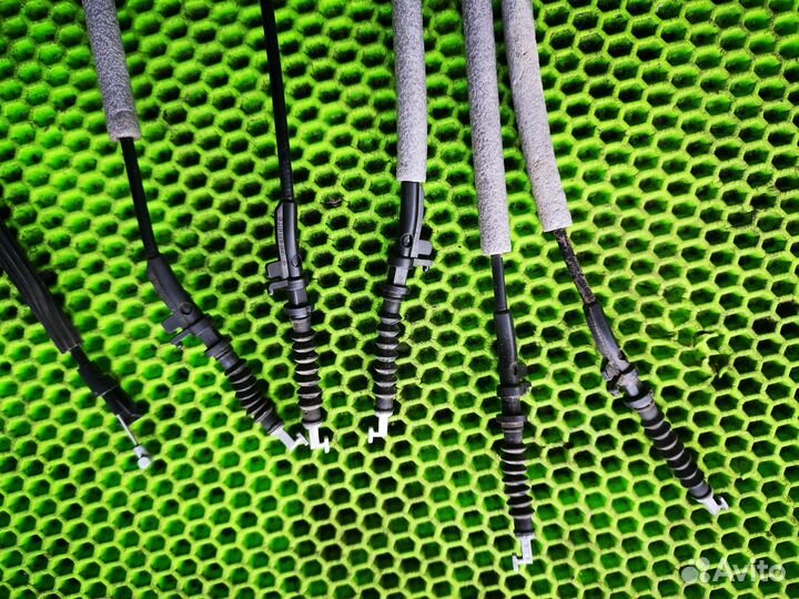 Тросик замка двери на Skoda Rapid 2013-н.в Фабия