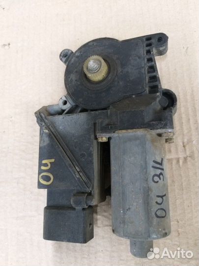 Моторчик стеклоподъемника Mercedes-Benz W210