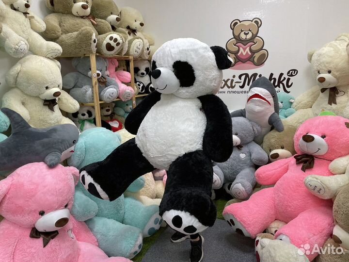 Большая плюшевая панда