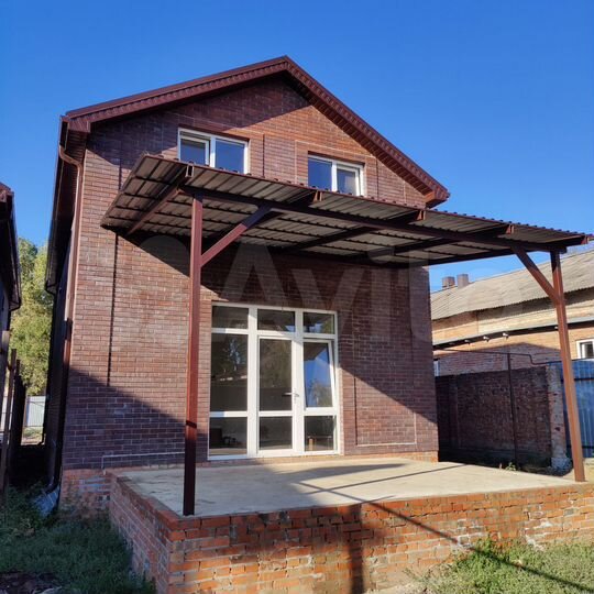 Дом 135 м² на участке 4 сот.