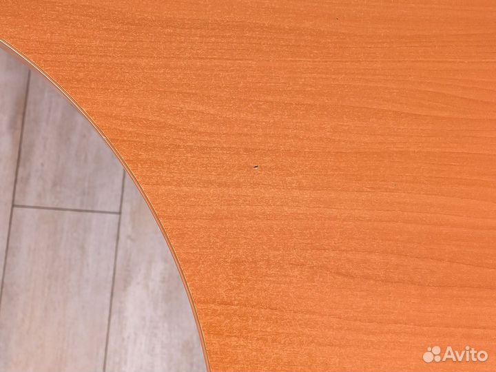 Офисный угловой стол