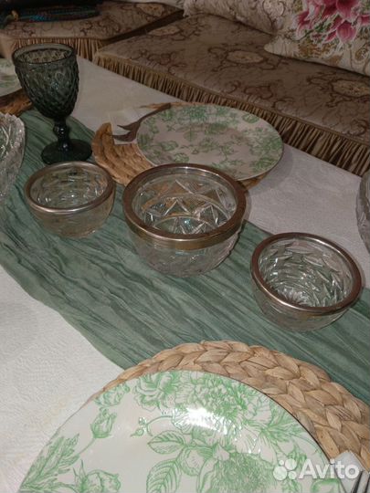 Конфетница с мельхиоровым ободком