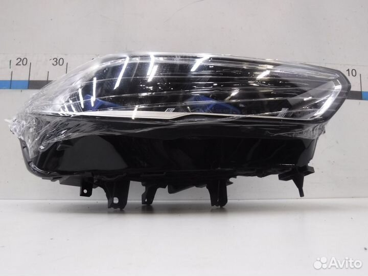 Фара правая на BMW X5