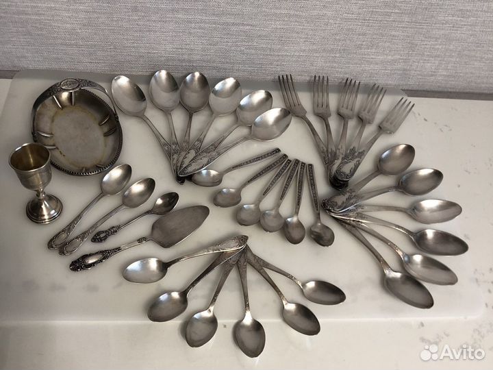 Мильхиор конфетница,рюмка,ложки вилки,лопатка