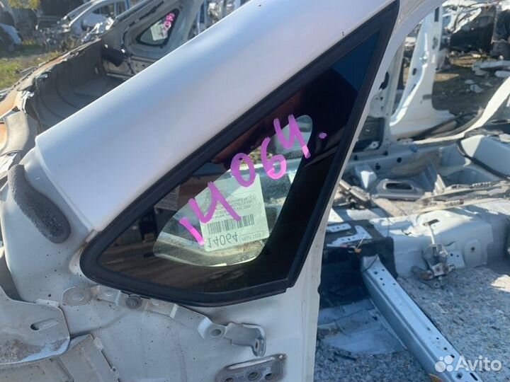 Форточка кузова левая Toyota Prius NHW20 1NZ-FXE