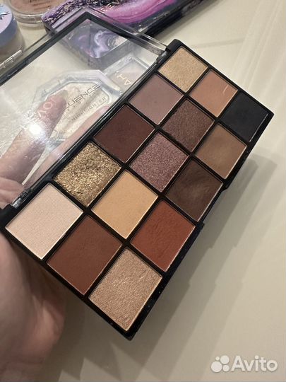 Nyx, lamel, revolution, influence, essence