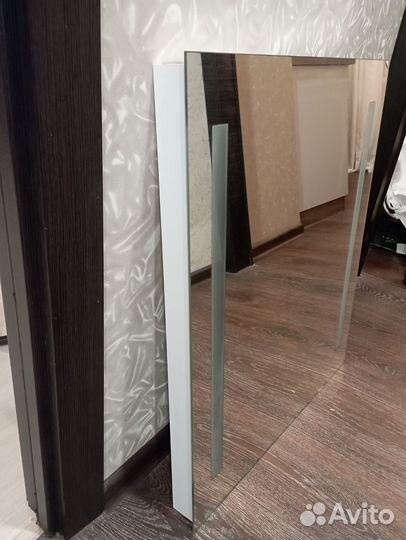 Зеркало с подсветкой для ванной