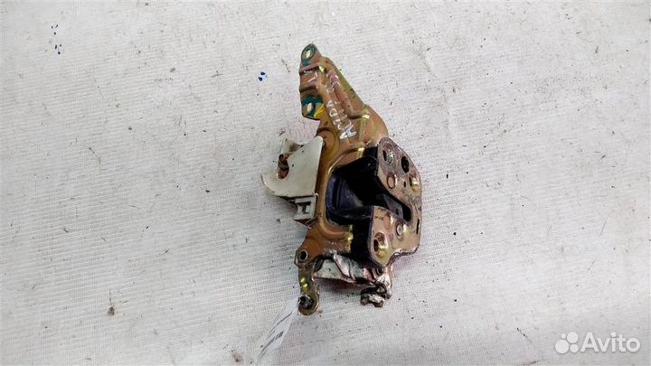 Замок двери передней левой Opel Astra F