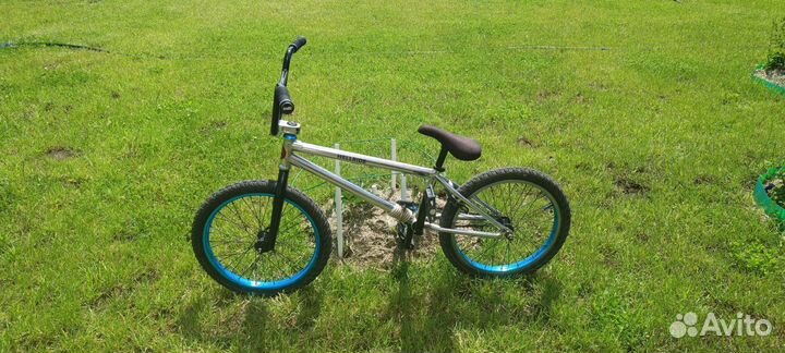 Трюковой велосипед bmx