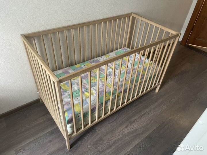 Детская кровать IKEA с матрасом