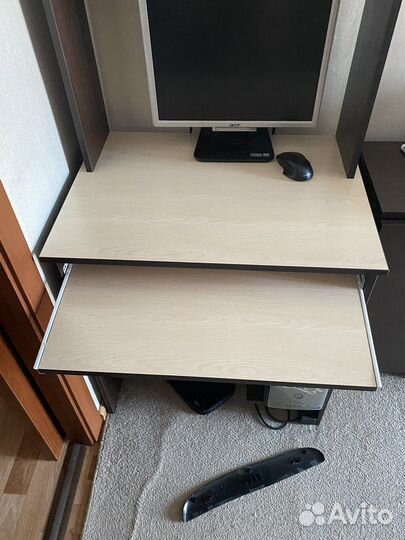 Компьютерный стол