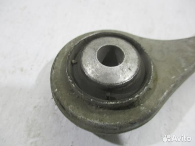 Рычаг задний поперечный правый