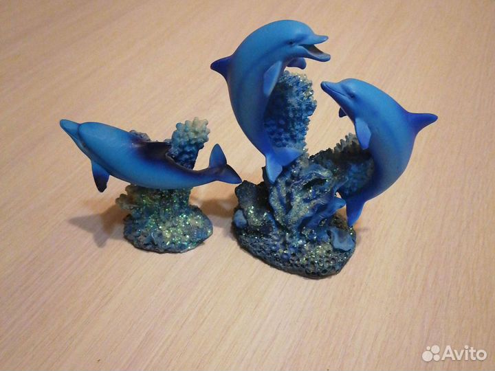 Делфины триптих керамика