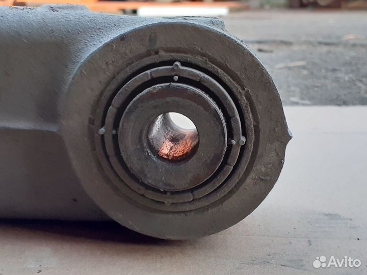 Задний правый нижний рычаг BMW X5, E70