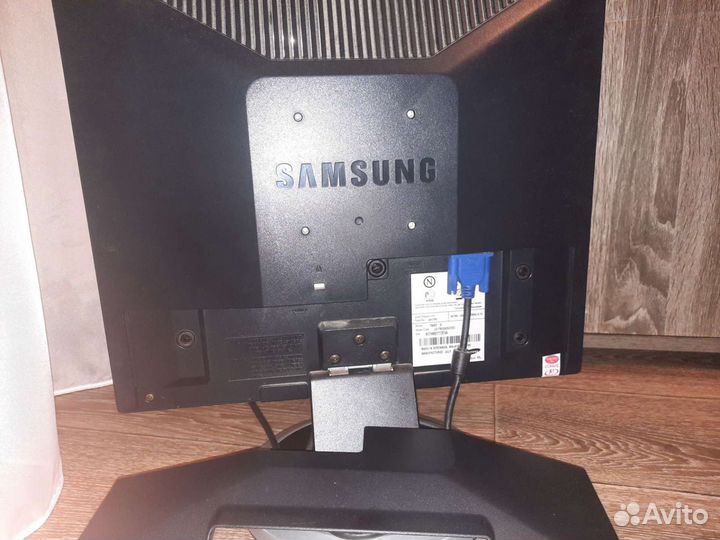 Монитор Samsung б/у