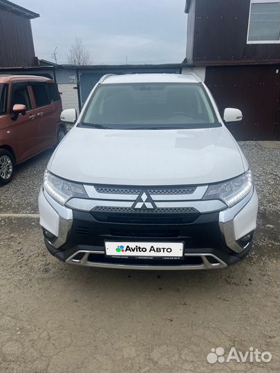 Mitsubishi Outlander 2.0 CVT, 2021, 54 000 км