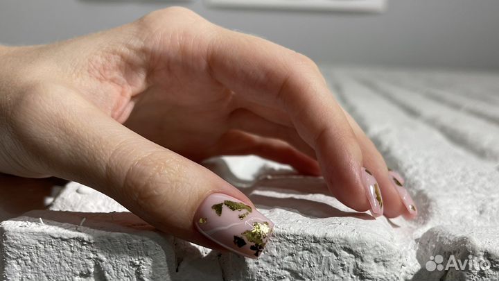 Маникюр с покрытием гель-лаком