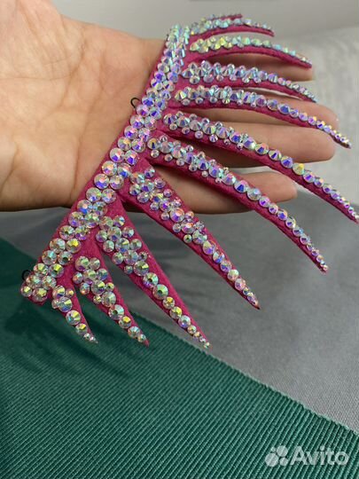 Украшение на пучок для выступлений