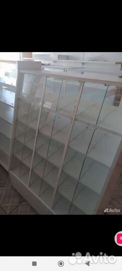 Холодильные и морозильная витрины