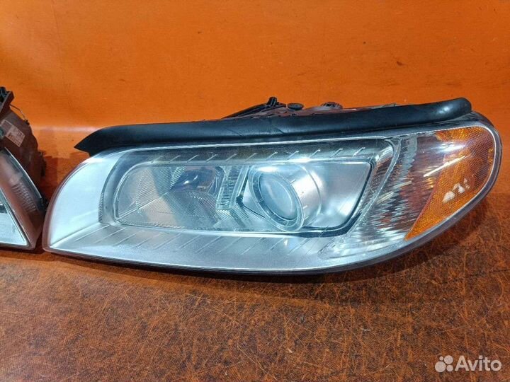 Фары Volvo V70 ксенон