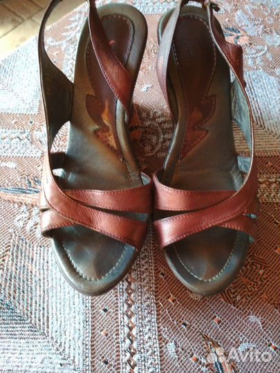 Босоножки тоффа