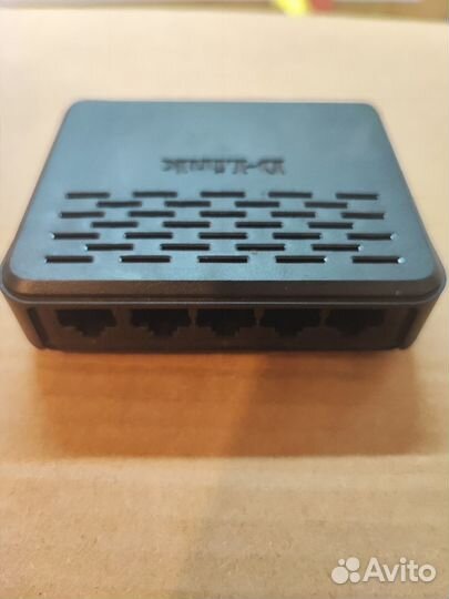 Switch свитч D-link DES-1005a