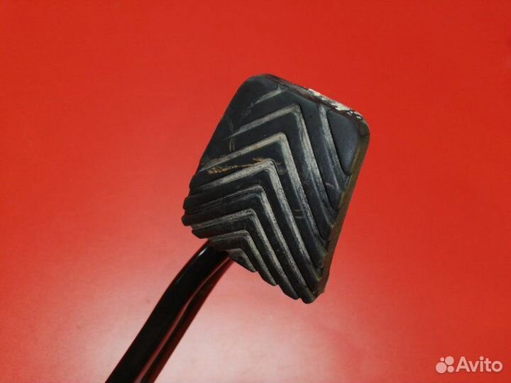 Педаль тормоза Hyundai Solaris RB G4FC 2011