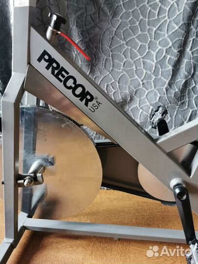 Велотренажер профессиональный. Сайкл Precor