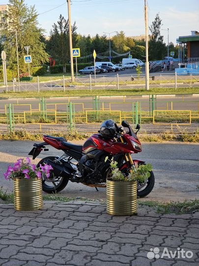 Yamaha FZ1
