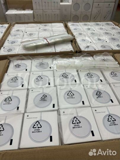 Беспроводная зарядка Magsafe charger Оптом