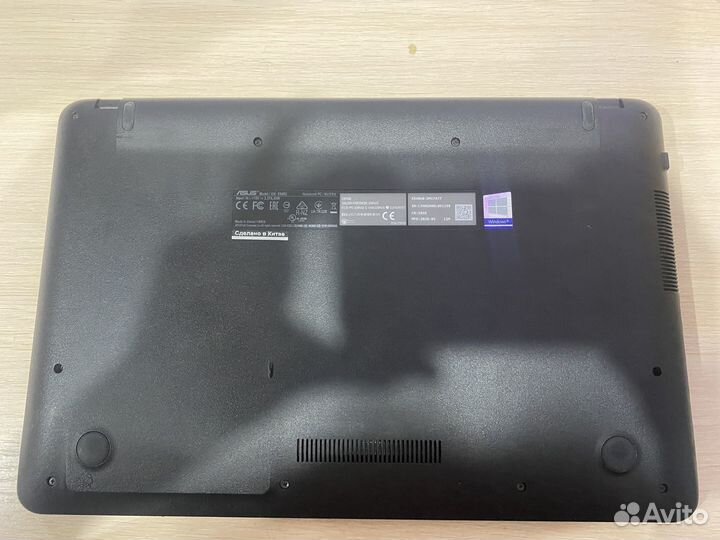 Ноутбук asus